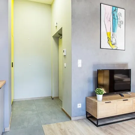 Cracow Zacisze * Cracovia